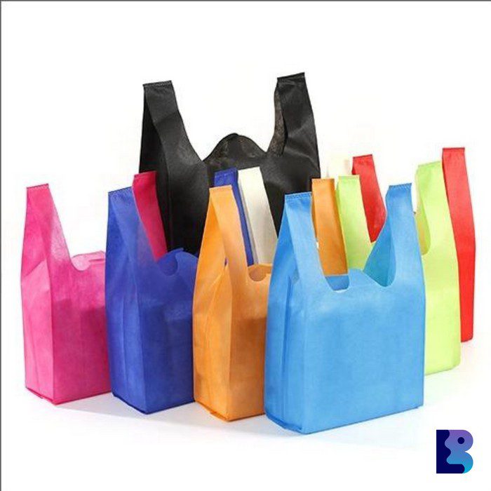 W Cut Non Woven Bags - Image 3